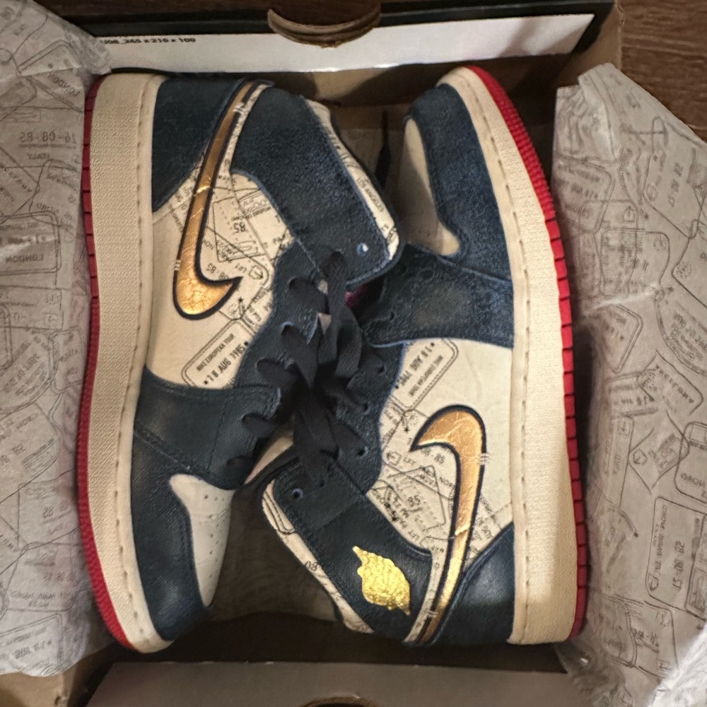 Jordan 1 Mid SE